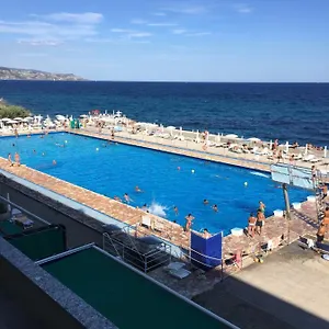 Marina Di Caponero Appartement Ospedaletti